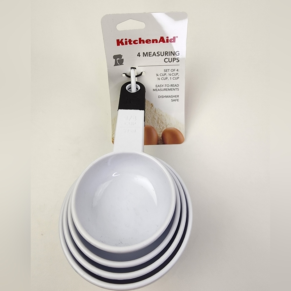 KitchenAid Measuring Cup Set White and Black Dishwasher Safe Non Slip Grips NWT